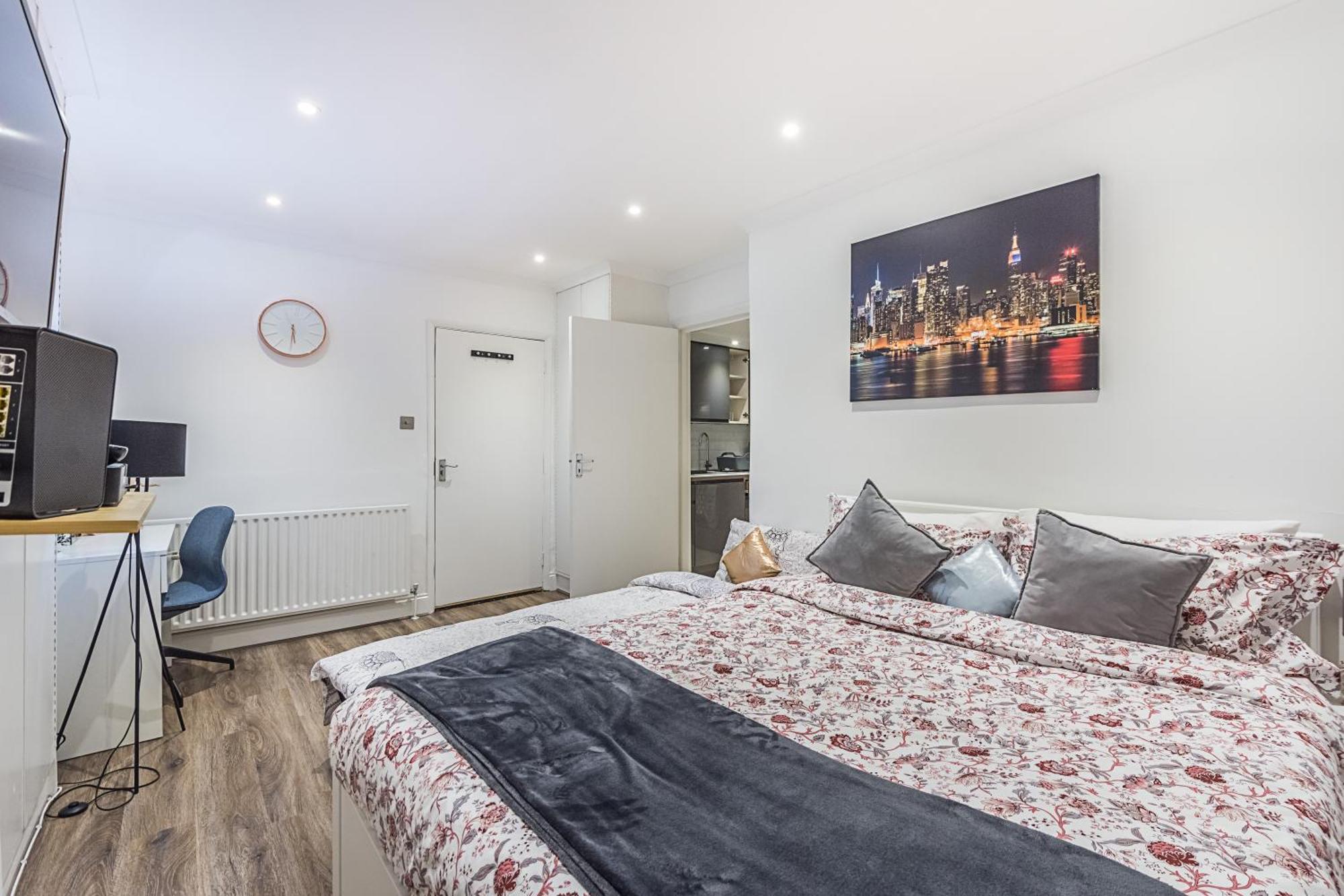 Cute And Cosy In Kensington Apartment London