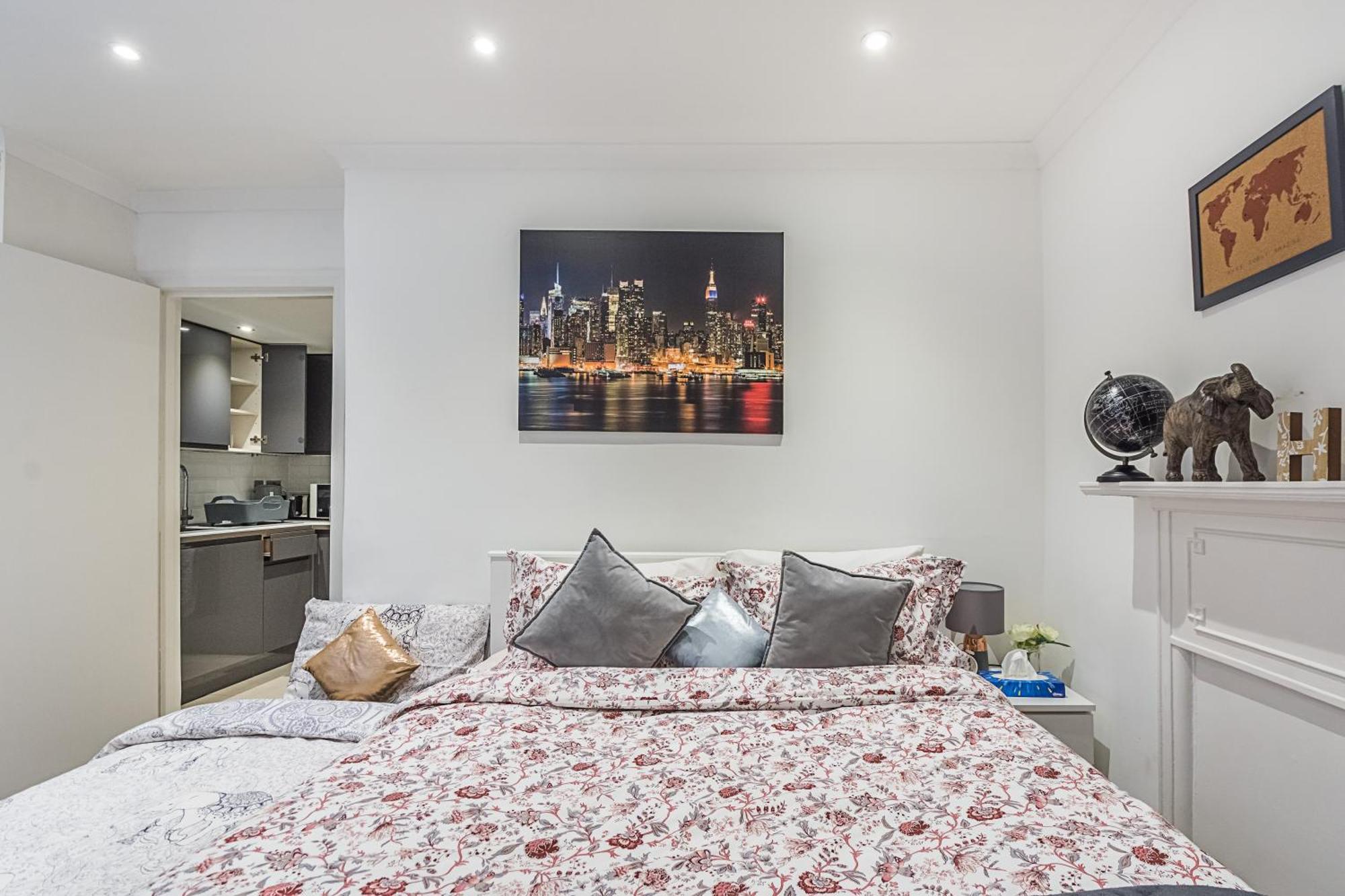 Cute And Cosy In Kensington Apartment London