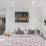 Cute And Cosy Apartment In Kensington